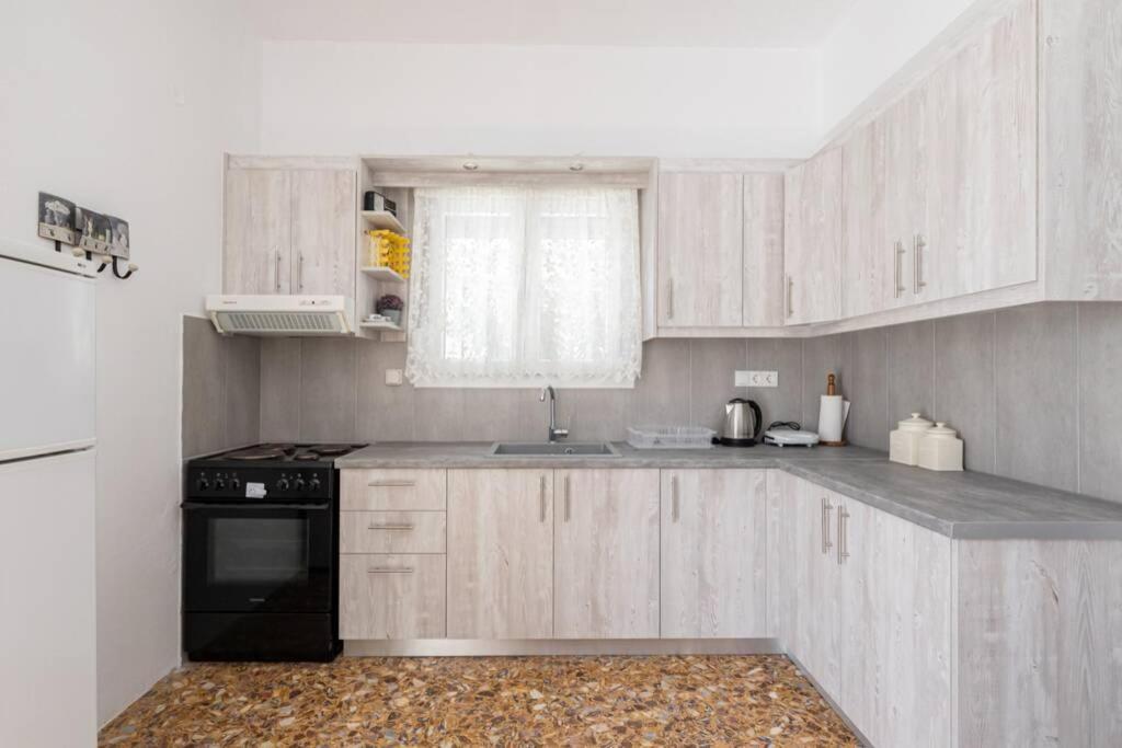 Nisos Cottage House Алики Экстерьер фото
